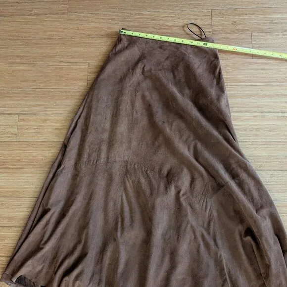 Suede Vintage Burberry Skirt - Picture 3 of 8